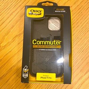 iPhone 11 Pro black otter box phone case never used